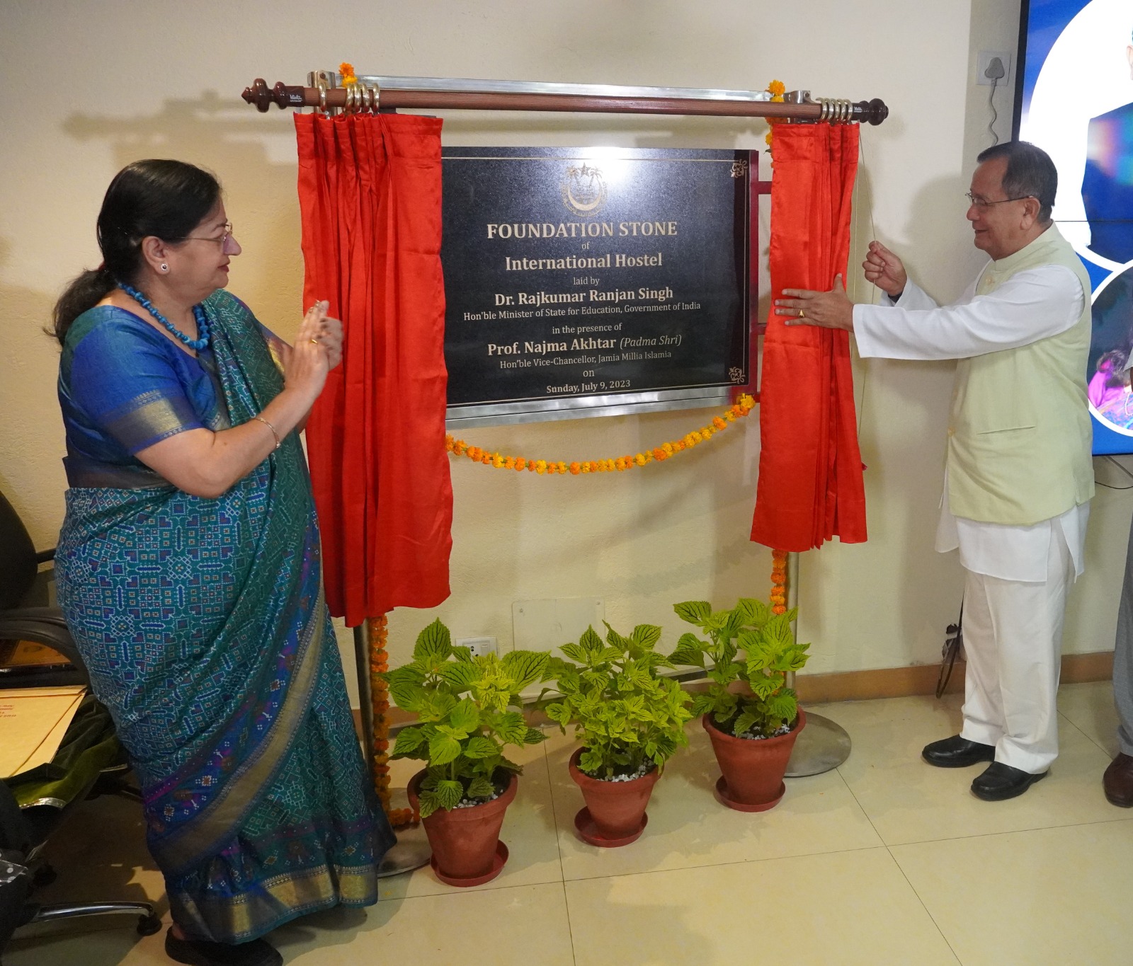 Dr. Rajkumar Ranjan Singh, MoS Education inaugurates three hostels, lays foundation stone of International Hostel at JMI